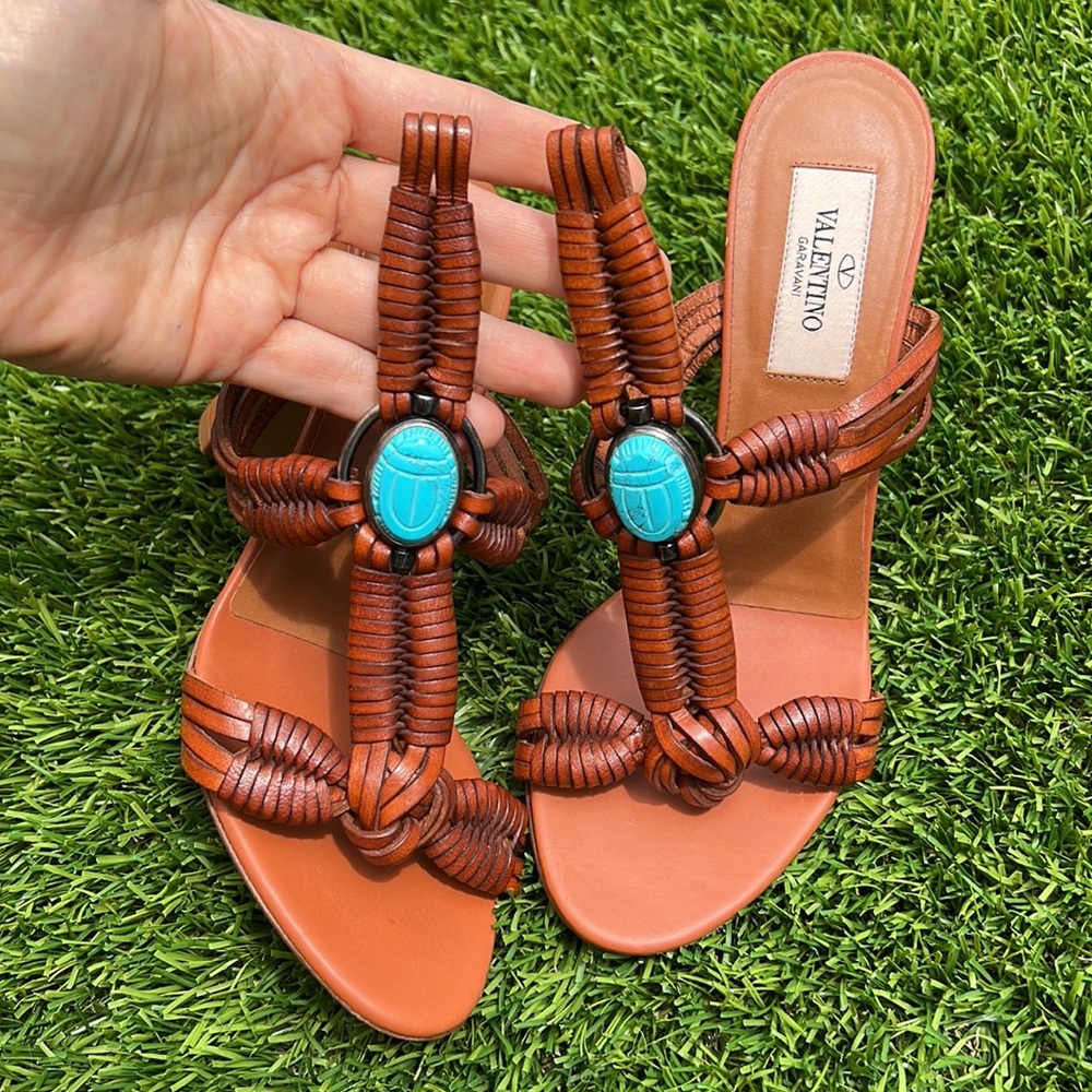 NWOB Valentino Scarab Sandals size 35 - Picture 15 of 17